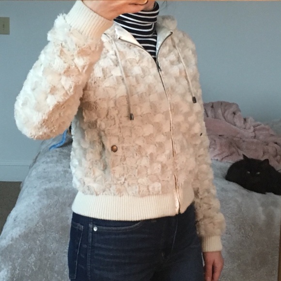 White Faux Fur Hooded Jacket Small - Picture 3 of 3